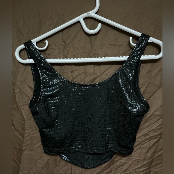 💄2 for 15$💄Shein Women’s Faux Leather Sleeveless Top Size Small (EU36) US - Picture 6 of 8